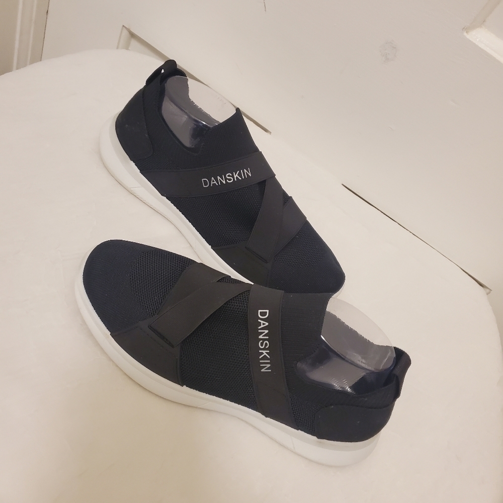Danskin Elite Stretch Knit Black Slip-on Sneaker Shoe Size 10 - Picture 8 of 13